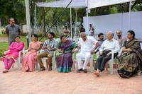 Nandamuri Family at NTR Ghat Photos, Nandamuri Family at Ntr Ghat, Nandamuri Family Gallery at Ntr G